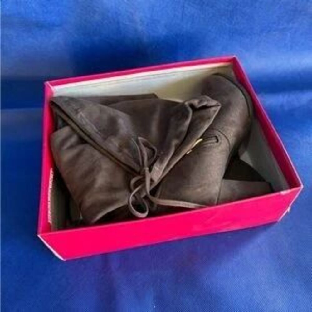 Catherine Malandrino Brown Suede Over-the-Knee Boots size 8